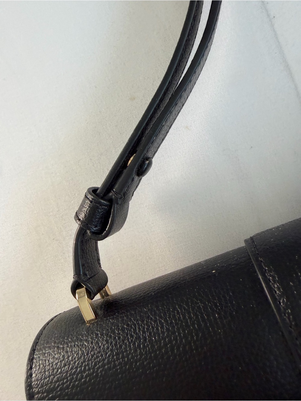 Kate Spade Phoebe turn lock Black Leather Shoulder Bag with Gold Hardware - Picture 8 of 16